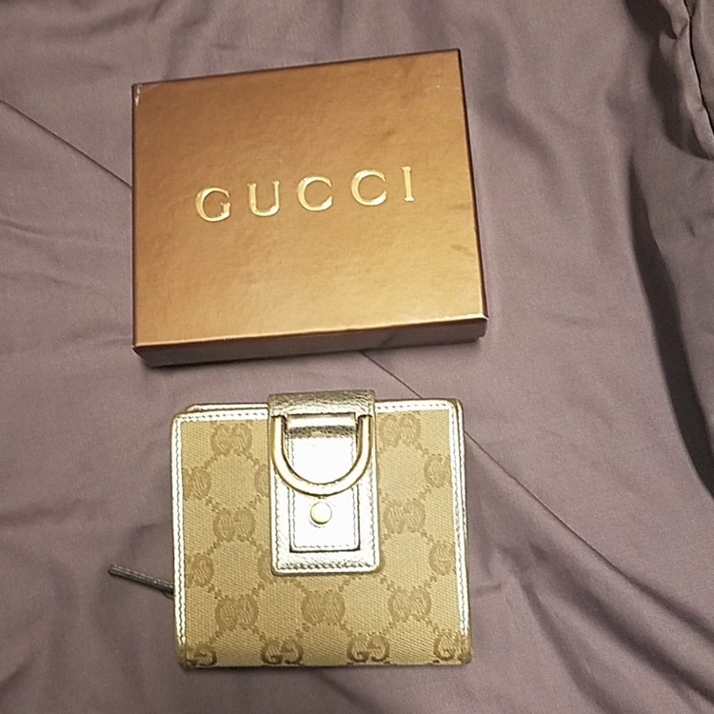 Gucci wallet